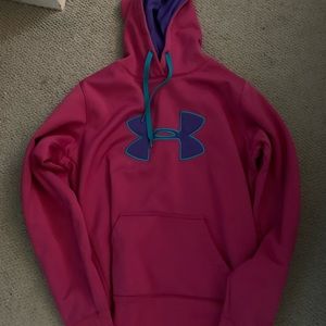 Under Armour sweatshirt
